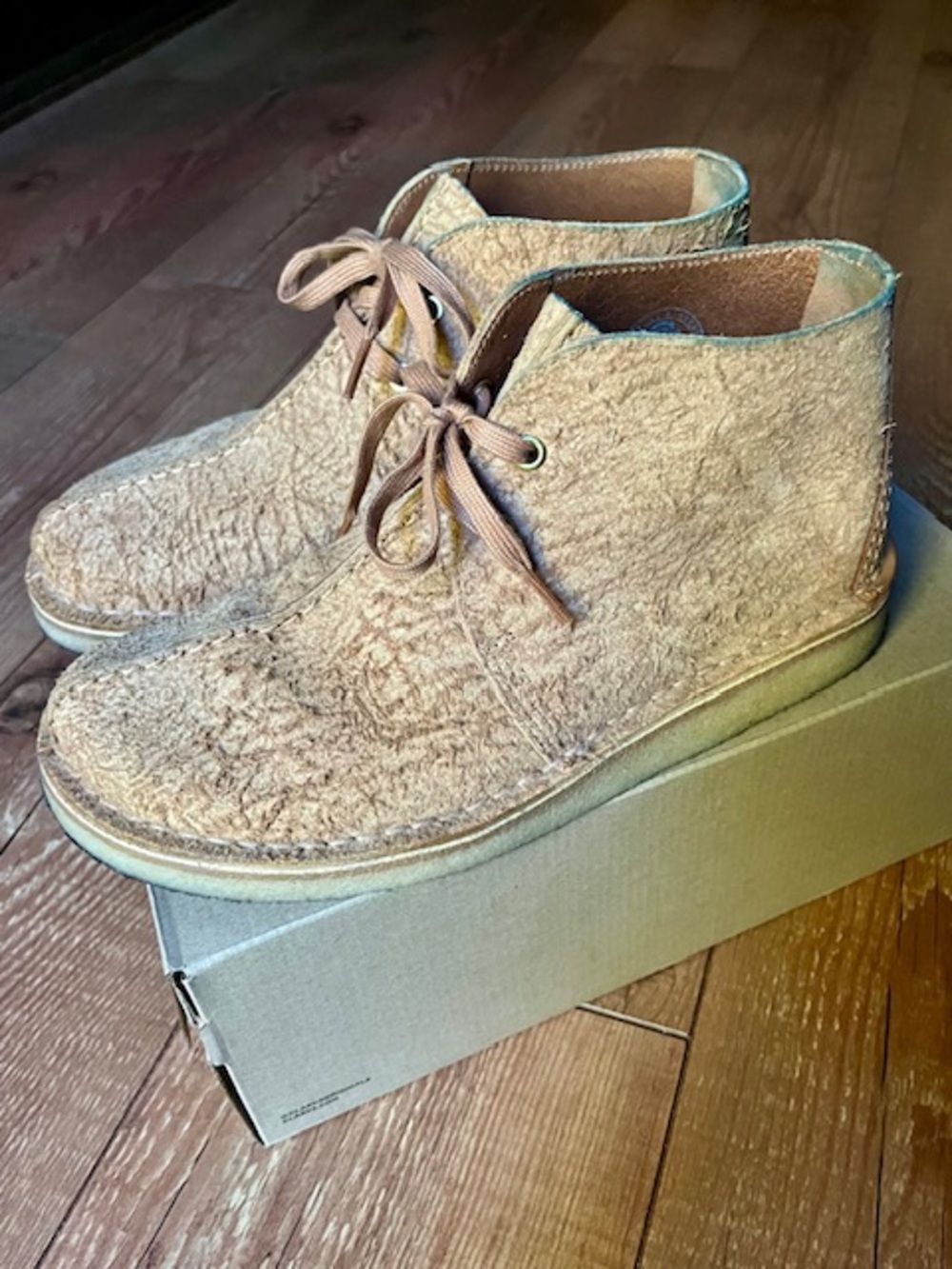 Clarks Desert Trek 9US / 8UK / 42EU - Picture 3 of 10